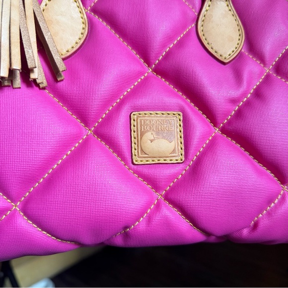 *Authentic* Dooney & Bourke Pink Quilted Bowling bag - Picture 8 of 13